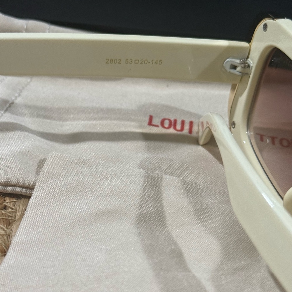 Louis Vuitton Ivory Sunglasses - Picture 5 of 7